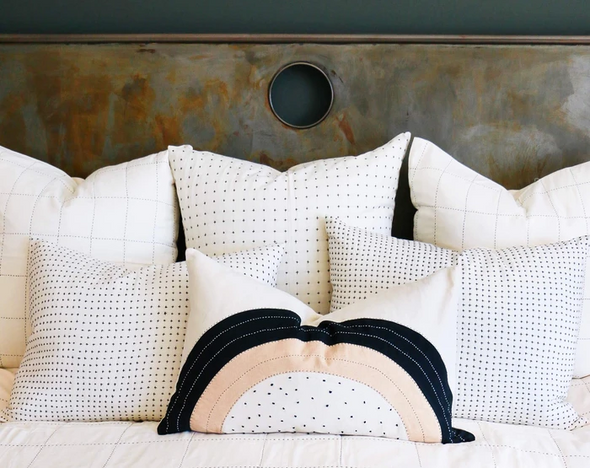 ECLIPSE DOT LUMBAR PILLOW
